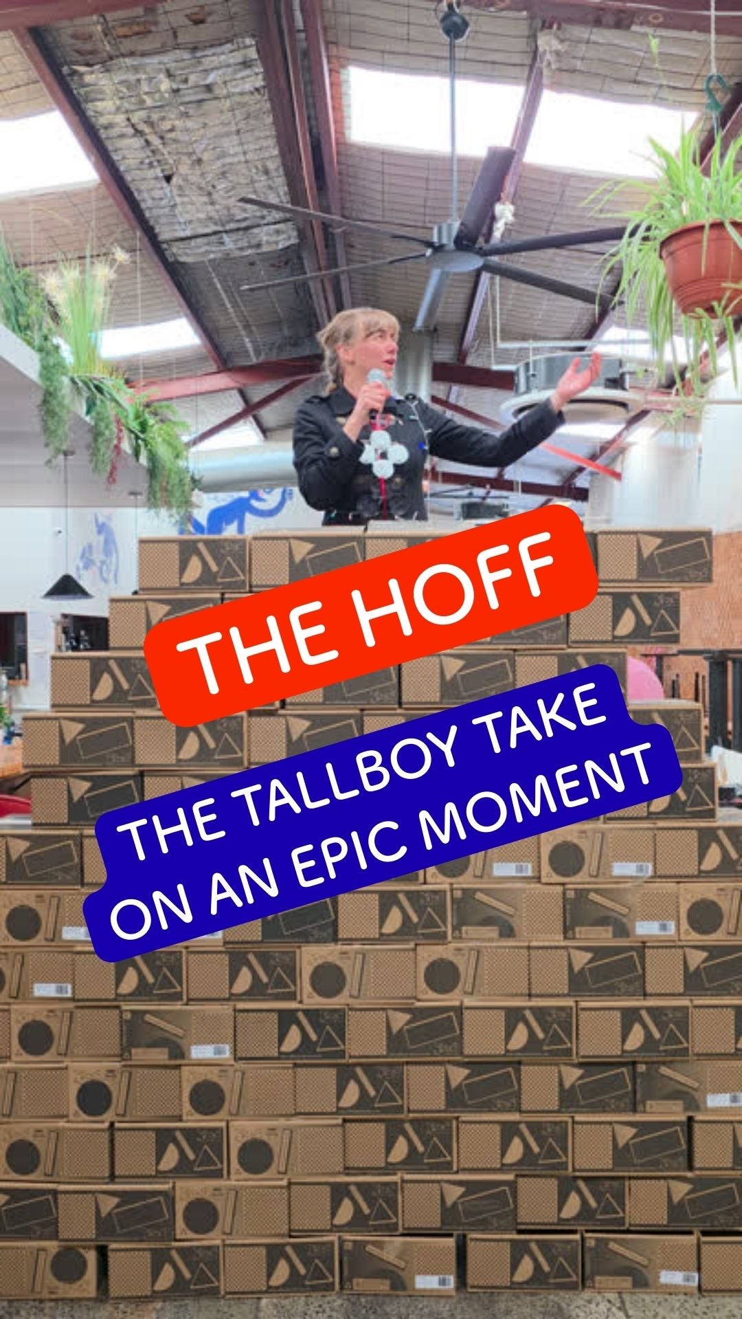 Load video: Tallboy &amp; Moose team recreate Berlin Mauer fall and the performance of David Hasselhoff